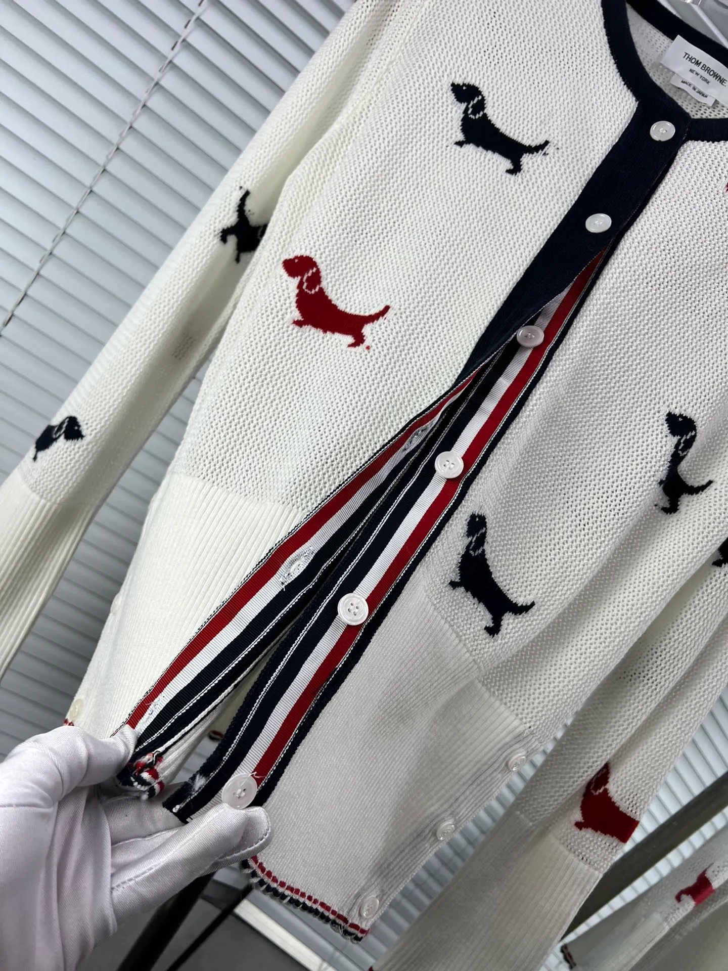 THOM BROWNE ， ， ， ／ ， ， ， ， ， Jue ~ Versatile ~ ， ， ， ， ， ~ ：Navy Blue White Gray Sizes：012